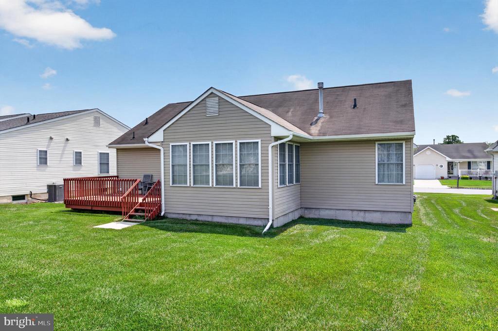 120 PARASOL PLACE