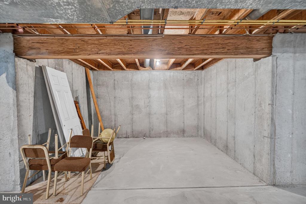 120 PARASOL PLACE