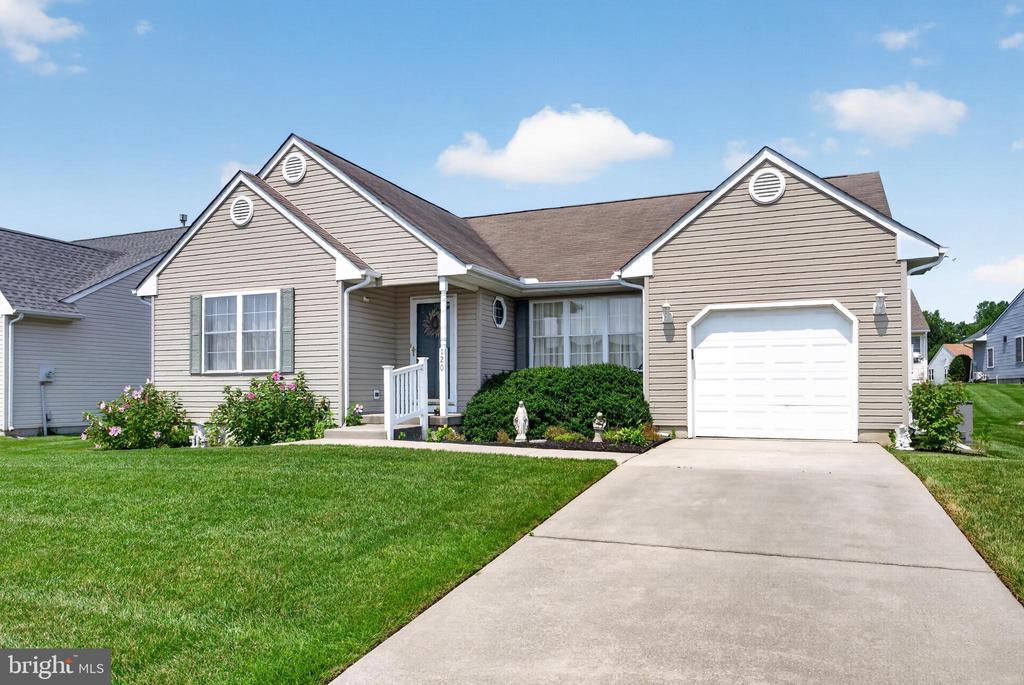 120 PARASOL PLACE