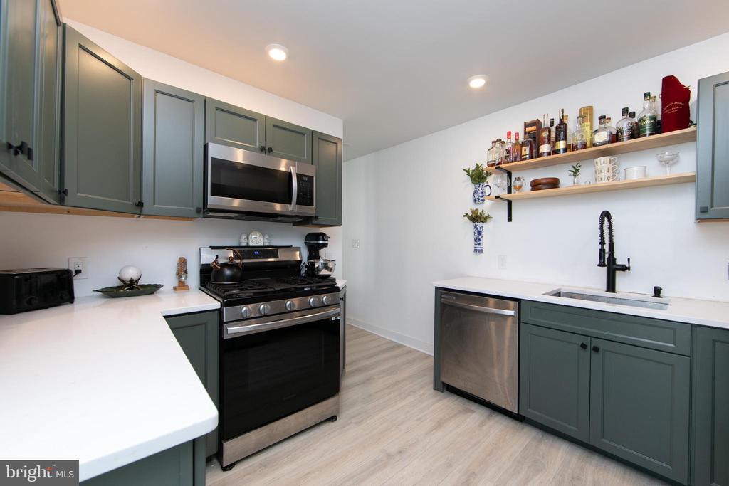 314 ANDERSON AVENUE