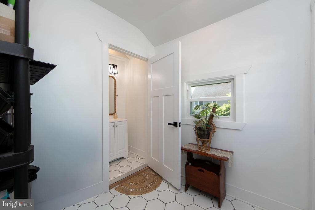 314 ANDERSON AVENUE