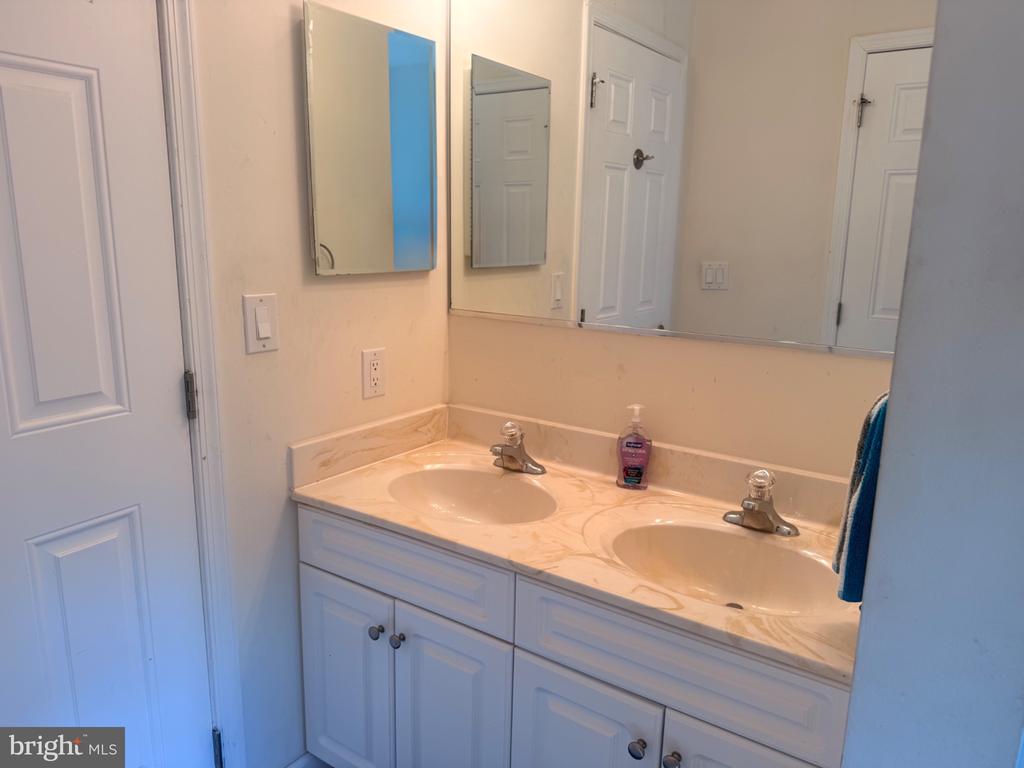 778 E MALAGA ROAD