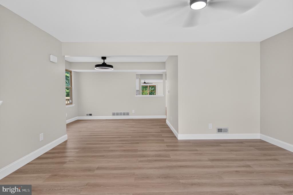 27 TALLOWOOD DRIVE