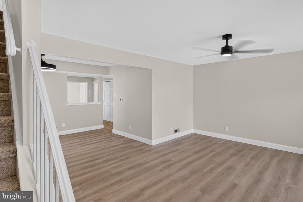 27 TALLOWOOD DRIVE