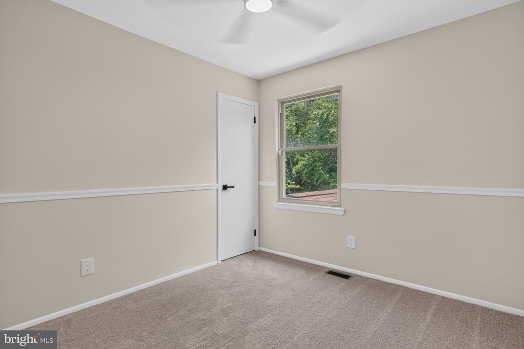 27 TALLOWOOD DRIVE