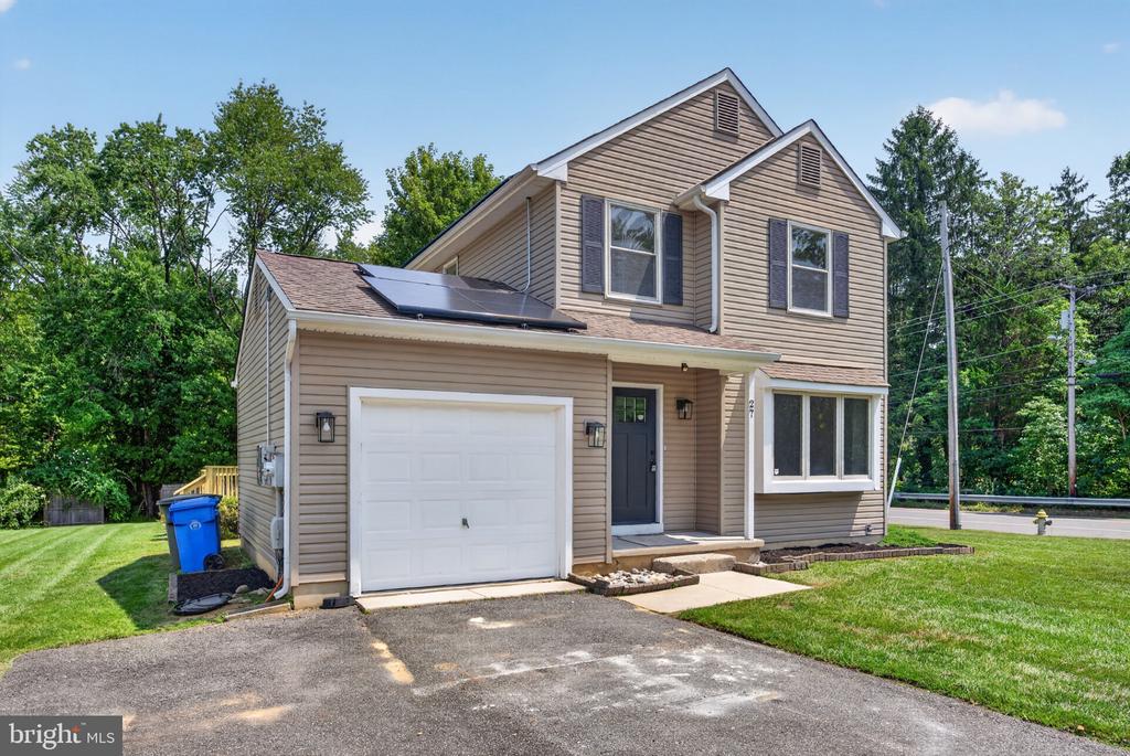 27 TALLOWOOD DRIVE