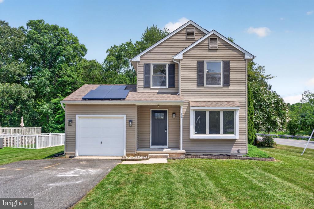 27 TALLOWOOD DRIVE