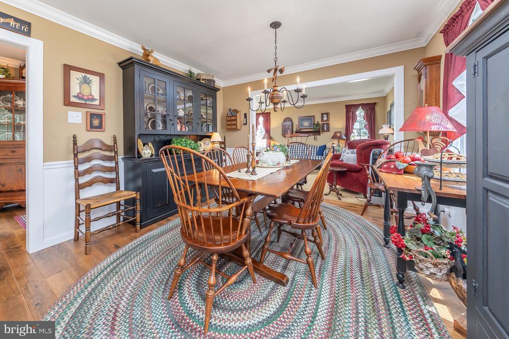 110 RIDGEWAY LANE