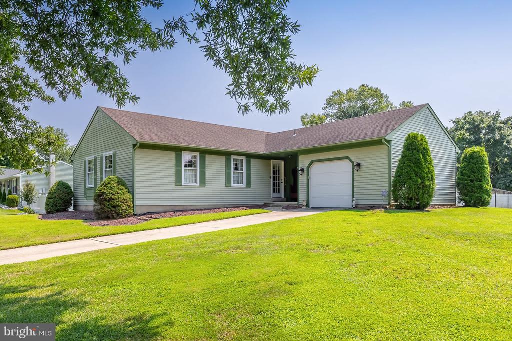 110 RIDGEWAY LANE