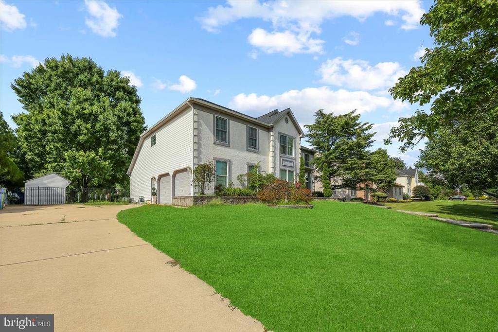 19 RICKLAND DRIVE