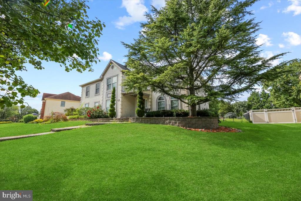 19 RICKLAND DRIVE