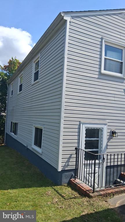 317 N GRAND AVENUE
