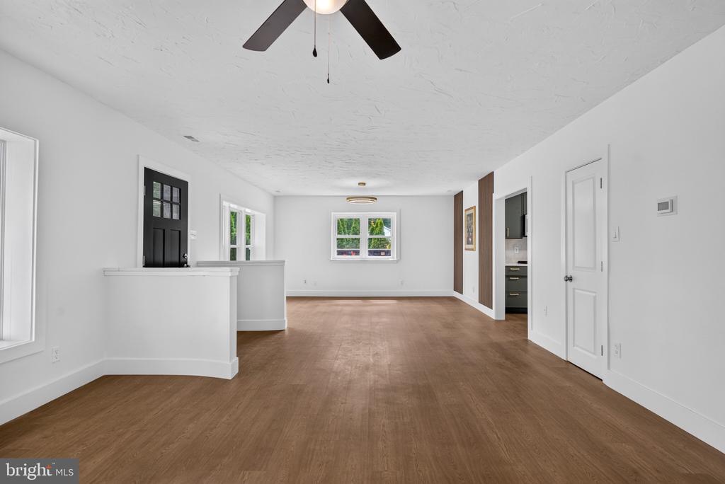 120 TUCKAHOE ROAD