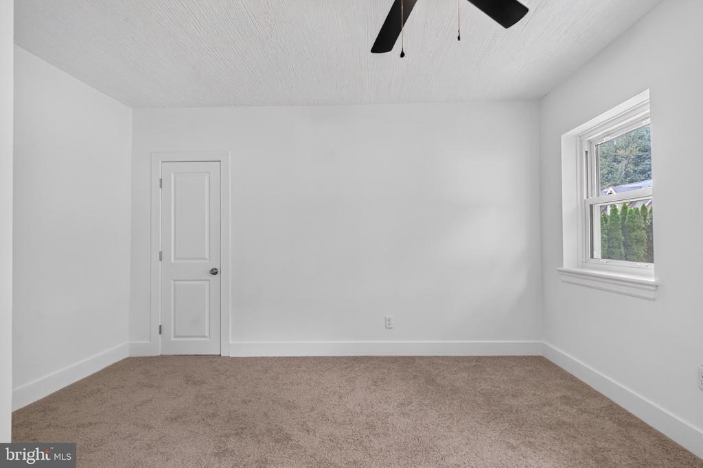 120 TUCKAHOE ROAD