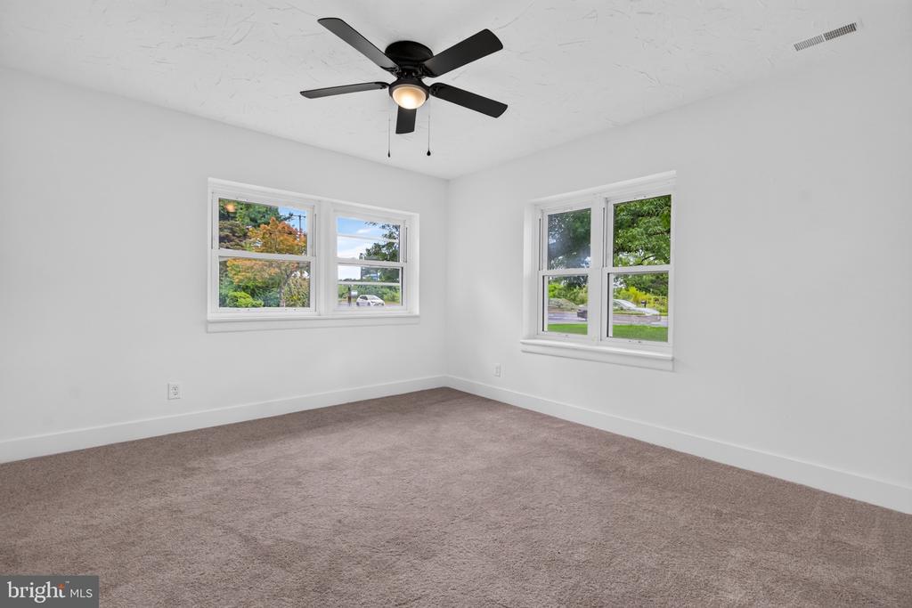 120 TUCKAHOE ROAD