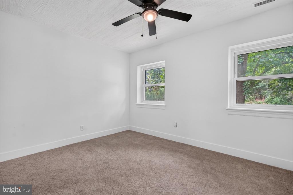 120 TUCKAHOE ROAD
