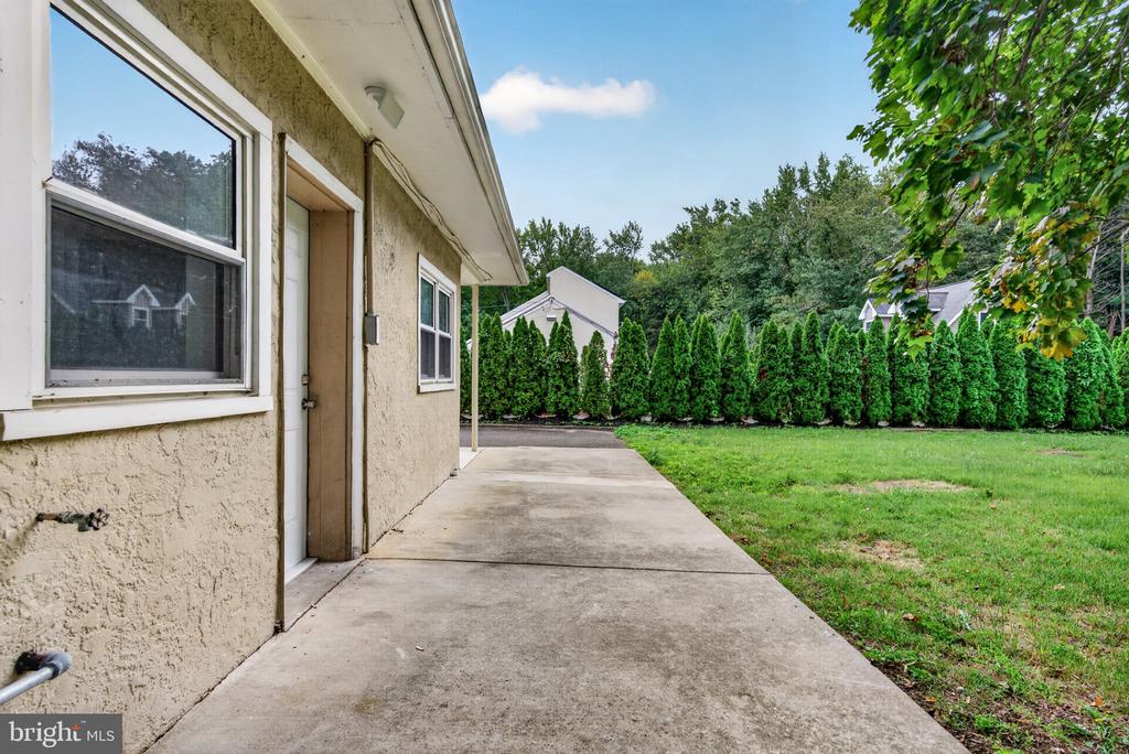 120 TUCKAHOE ROAD