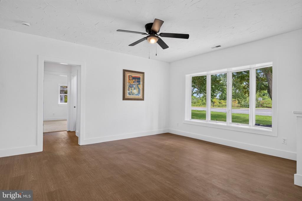 120 TUCKAHOE ROAD