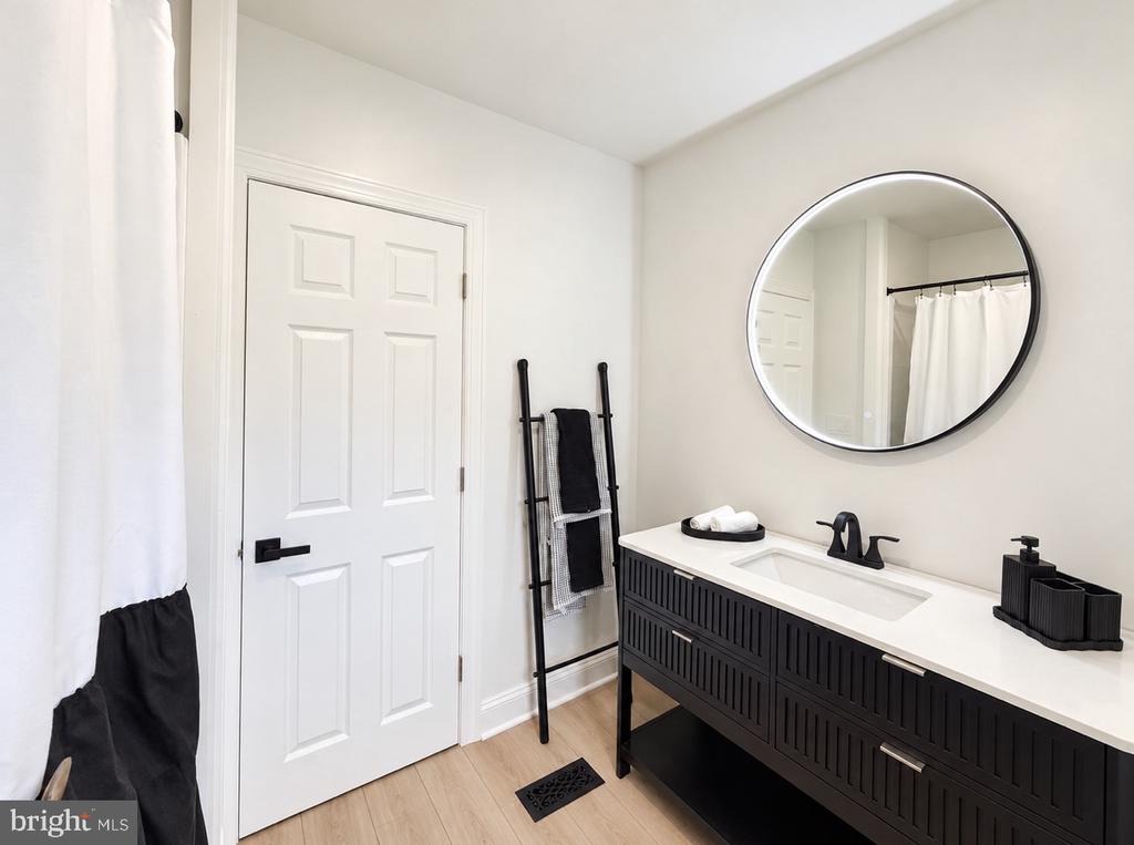 329 WOODBURY TURNERSVILLE ROAD