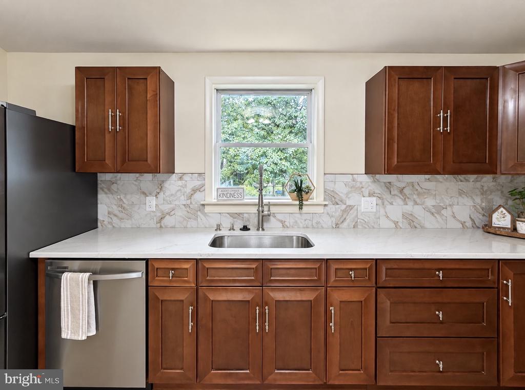 329 WOODBURY TURNERSVILLE ROAD