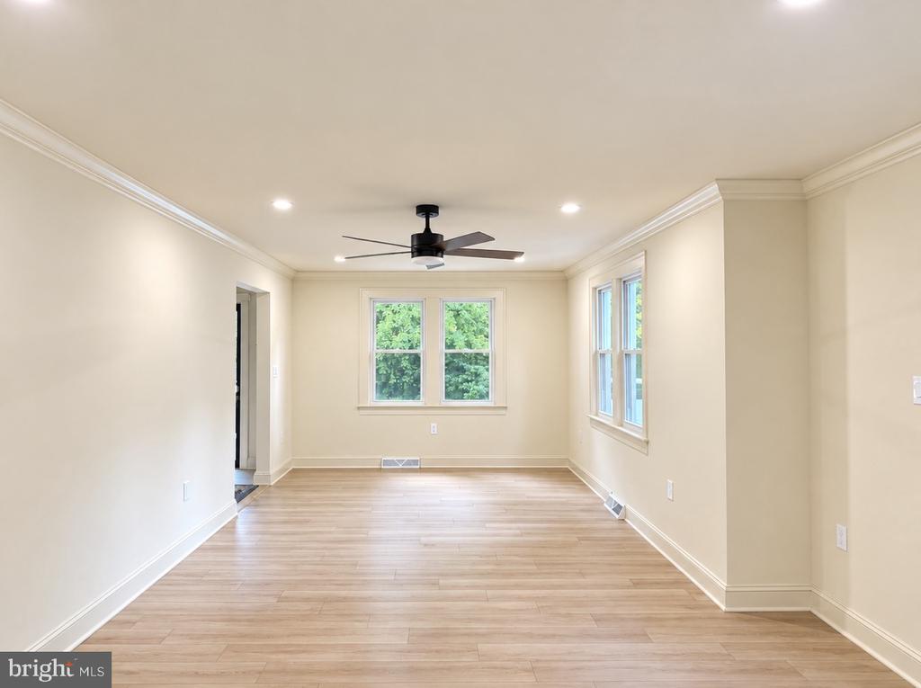 329 WOODBURY TURNERSVILLE ROAD