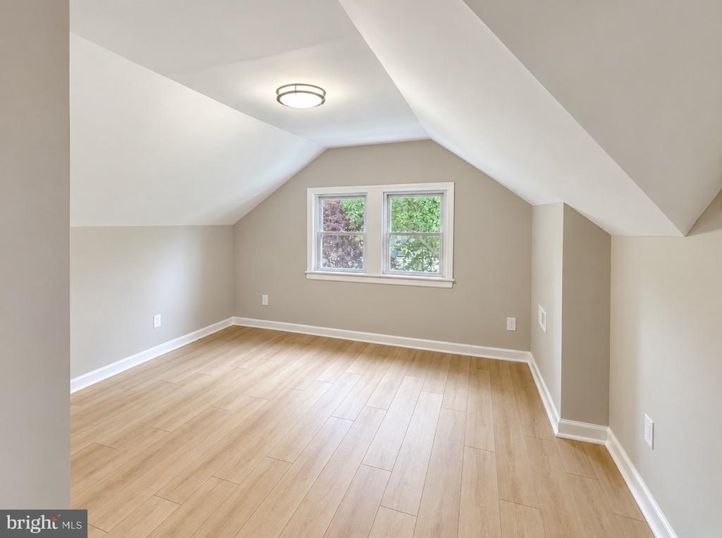 329 WOODBURY TURNERSVILLE ROAD