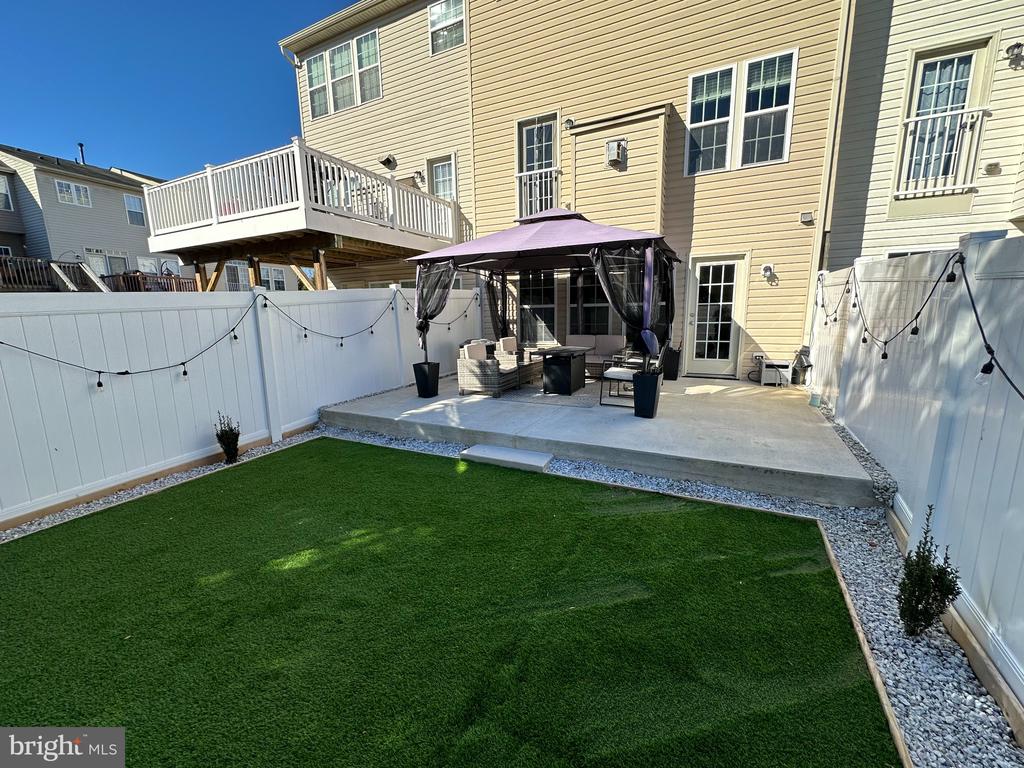 355 CRISTAUDO COURT