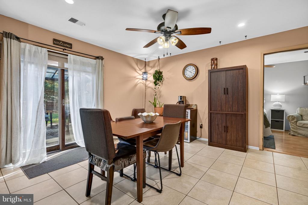 8 CENTAURI AVENUE