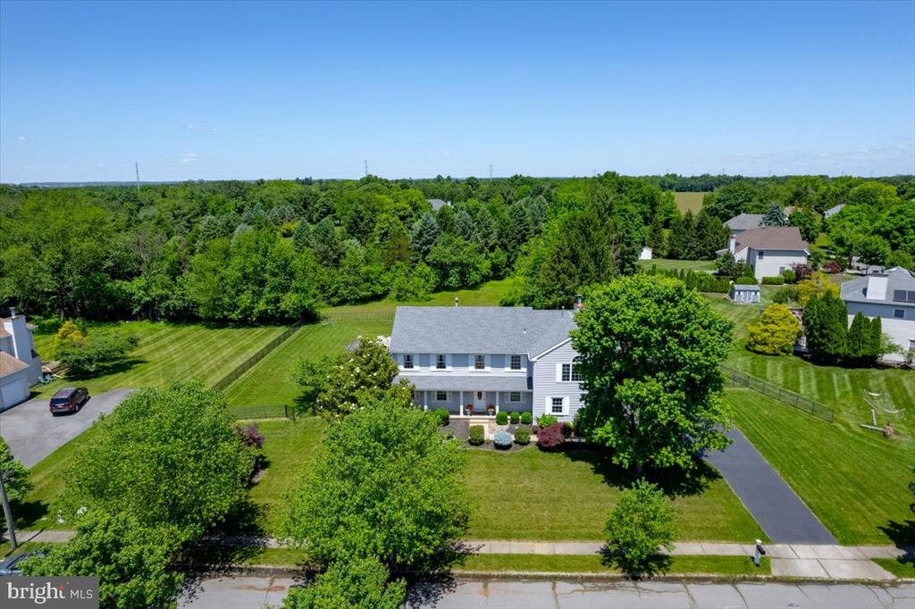 82 SARATOGA DRIVE