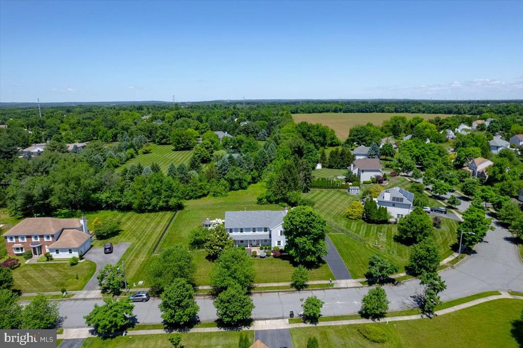 82 SARATOGA DRIVE
