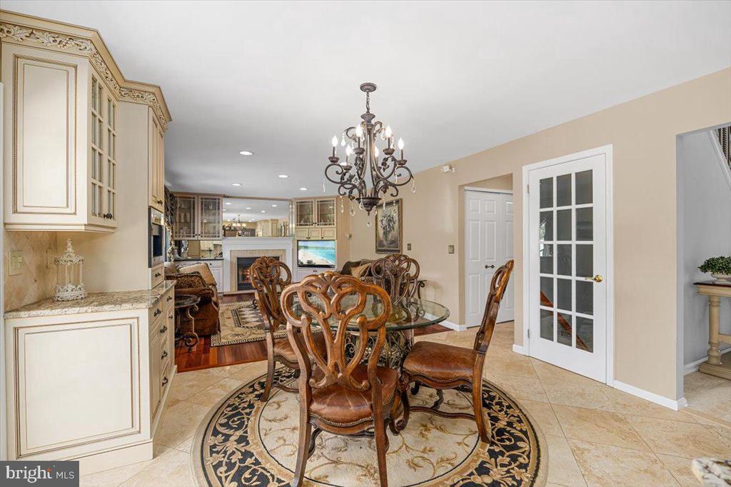 82 SARATOGA DRIVE