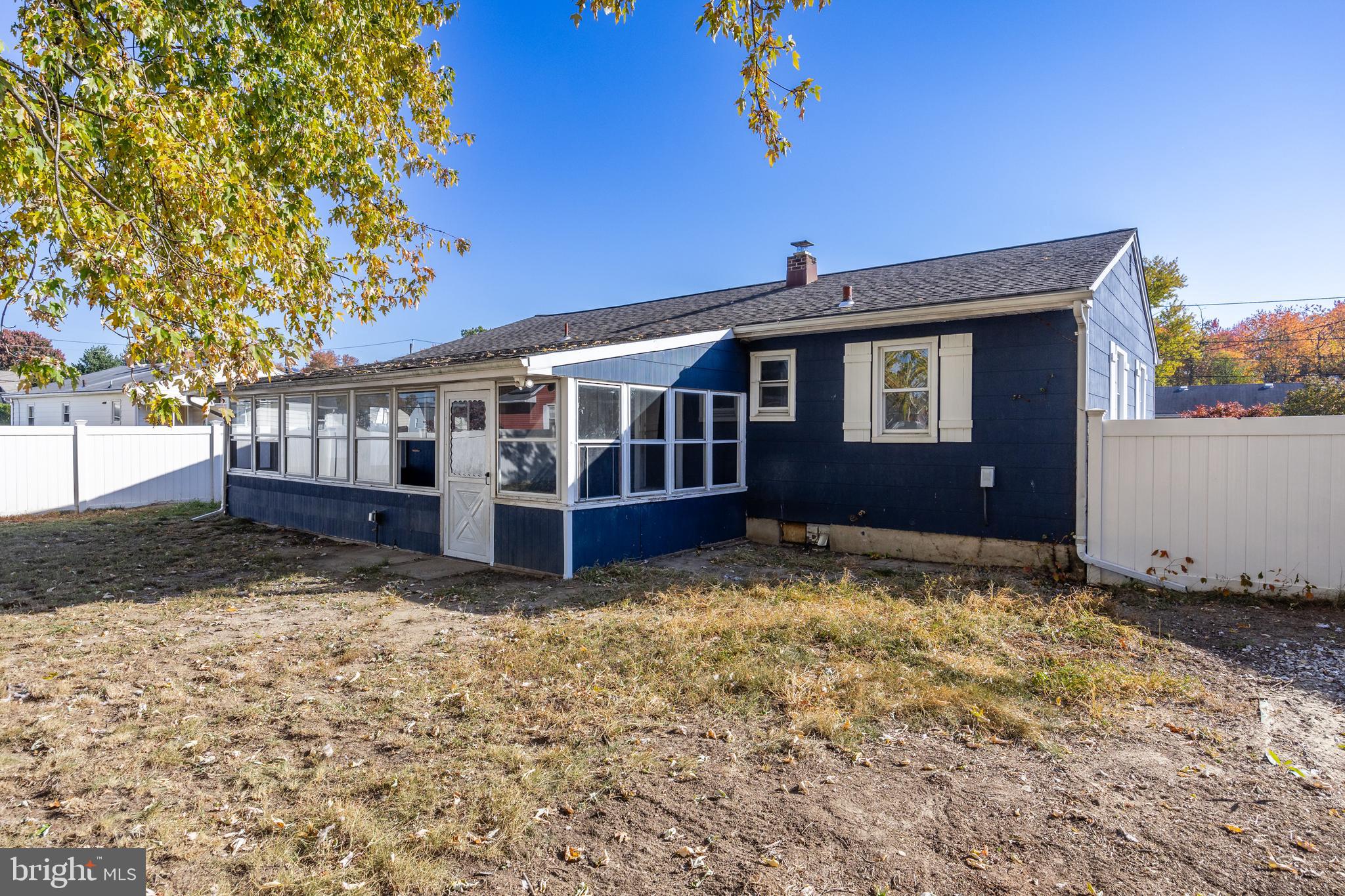 313 Montana Ave