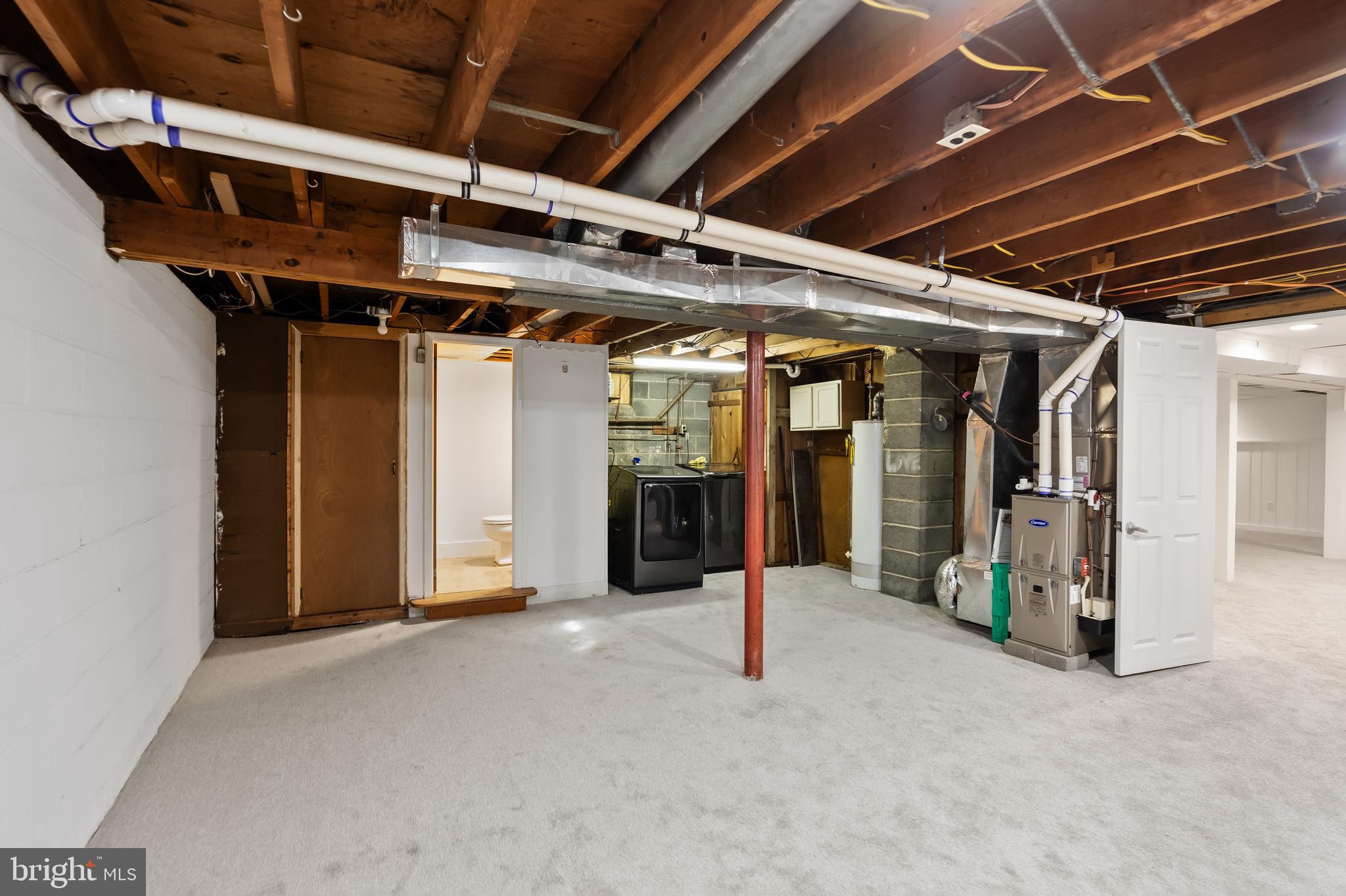 313 Montana Ave