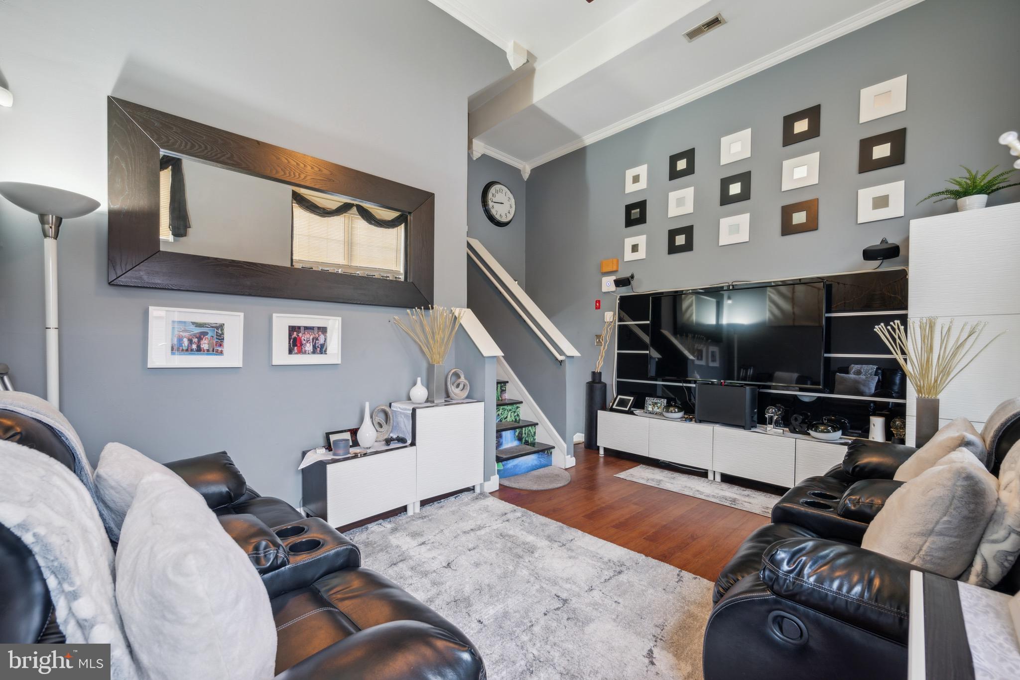 209 MONUMENT PLACE