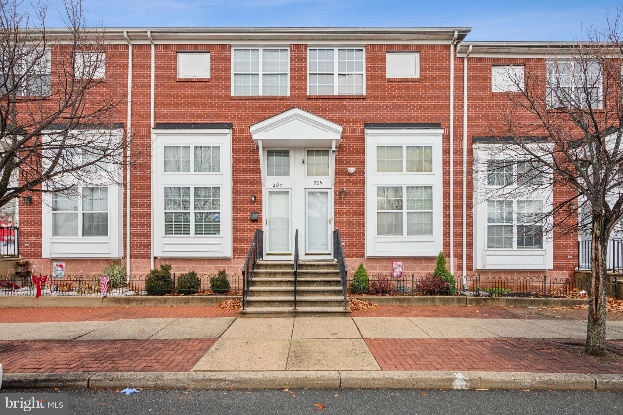 209 MONUMENT PLACE