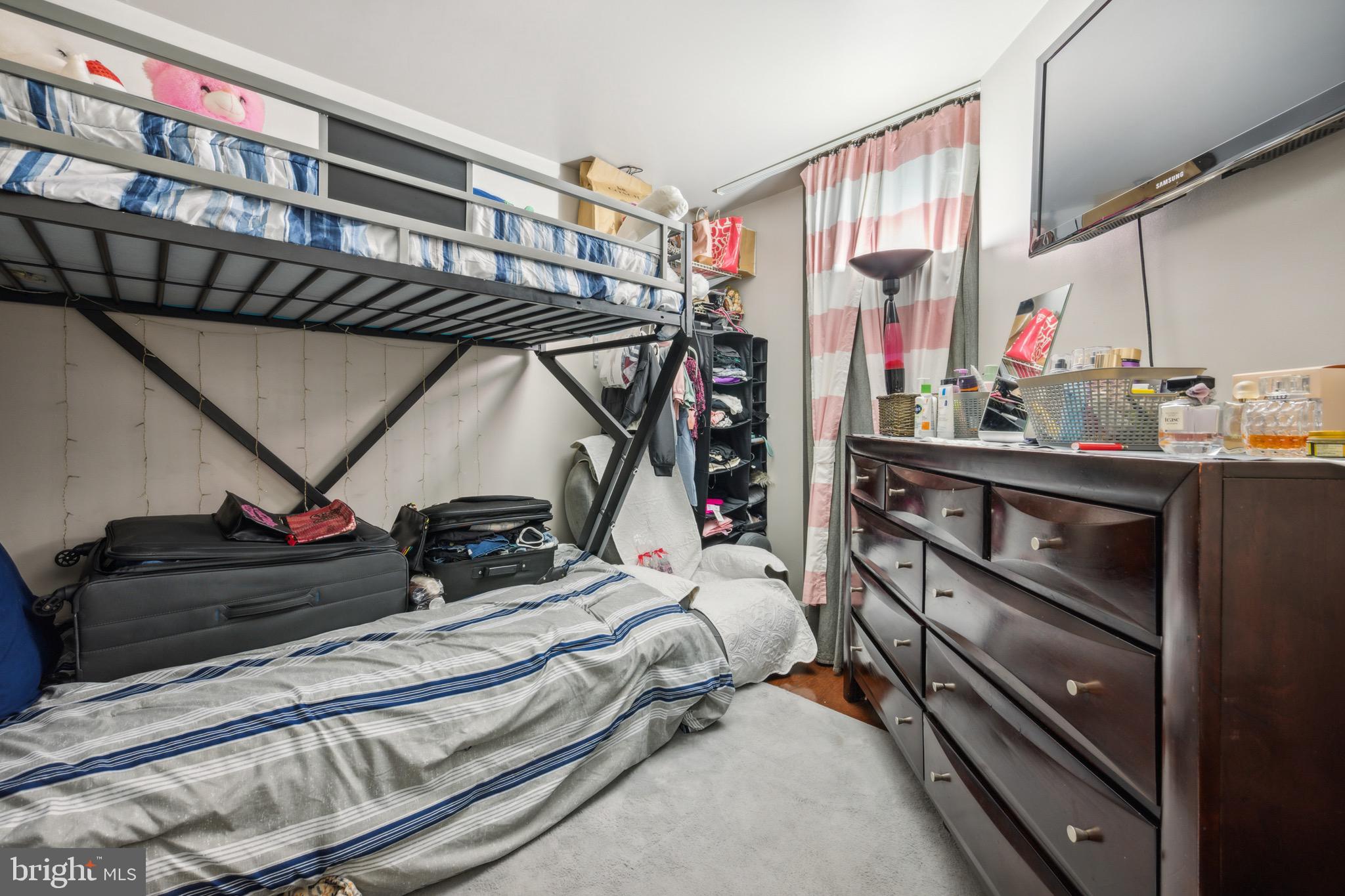 209 MONUMENT PLACE