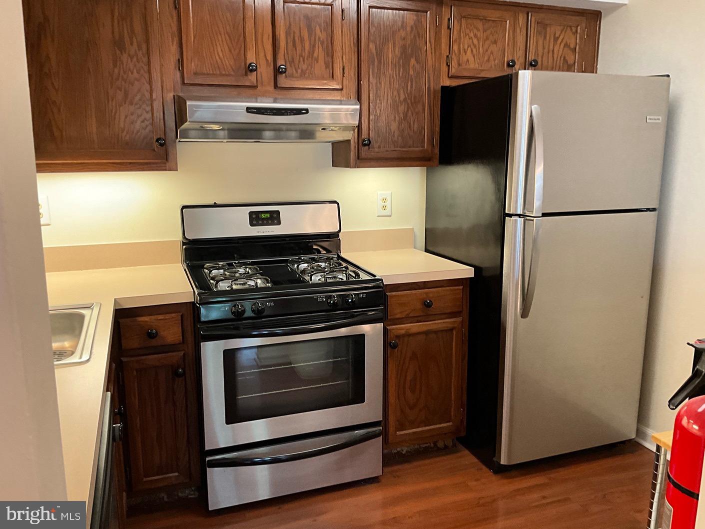 101 LASSEN COURT 6
