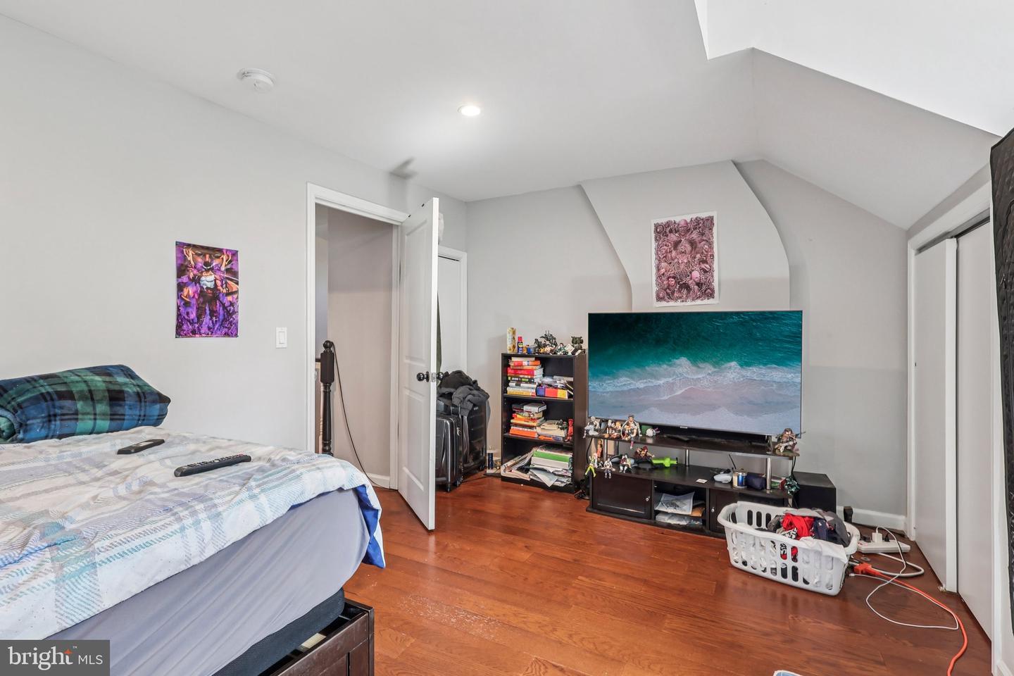 1054 Stuyvesant Ave