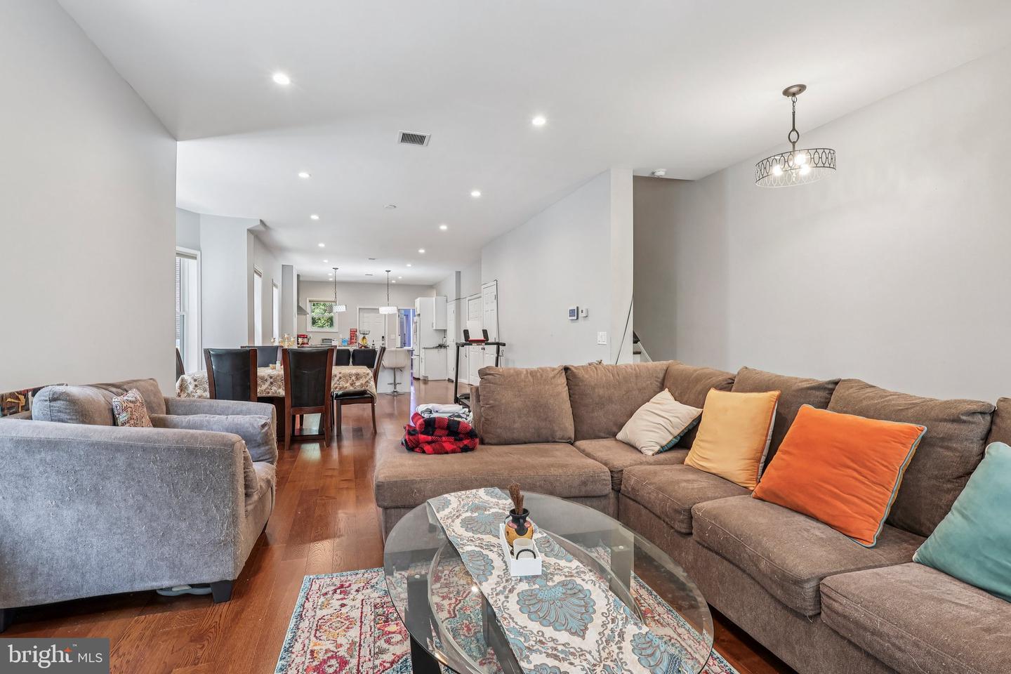 1054 Stuyvesant Ave