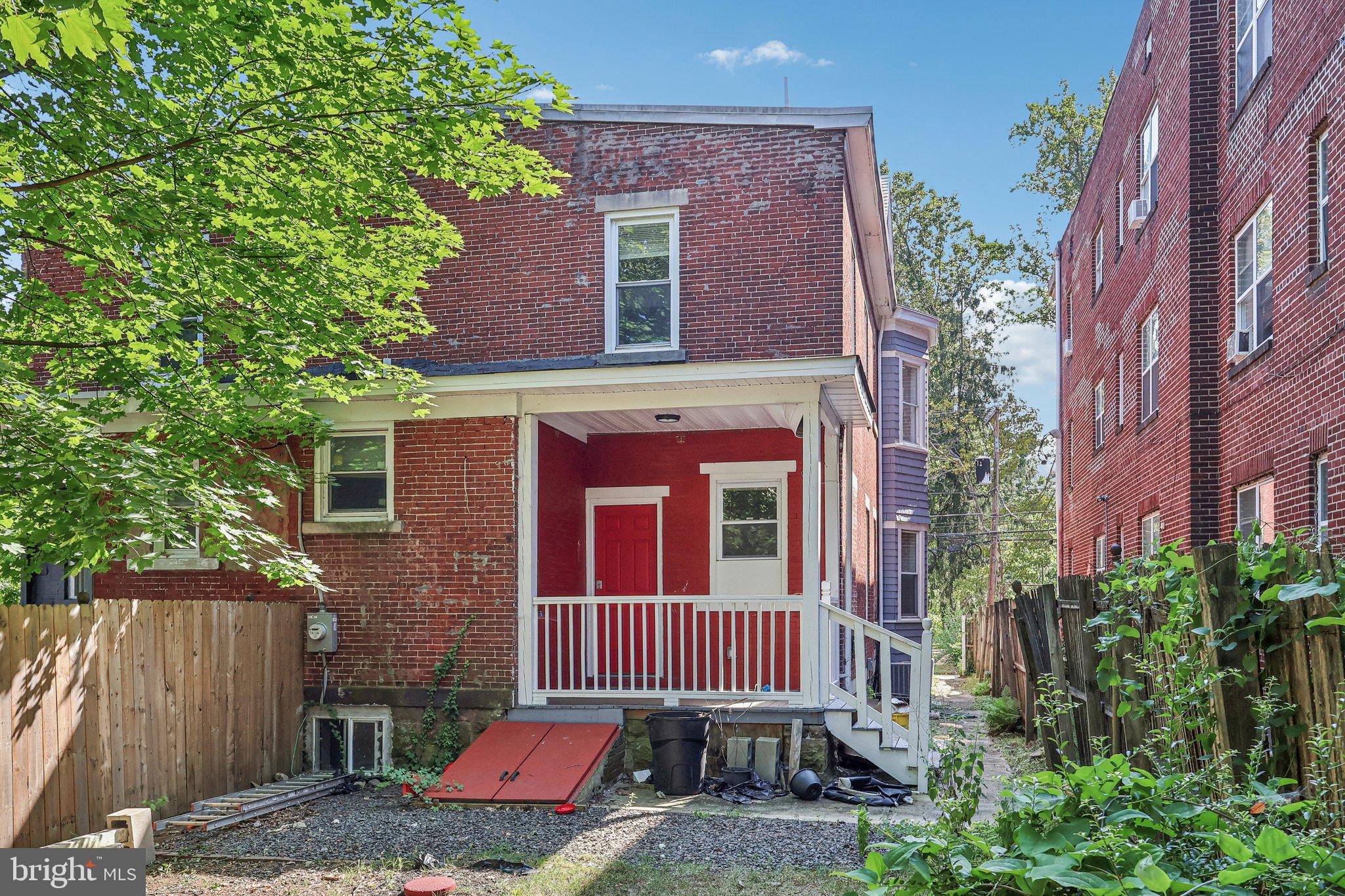 1054 Stuyvesant Ave