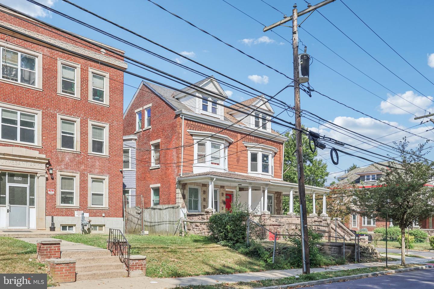 1054 Stuyvesant Ave