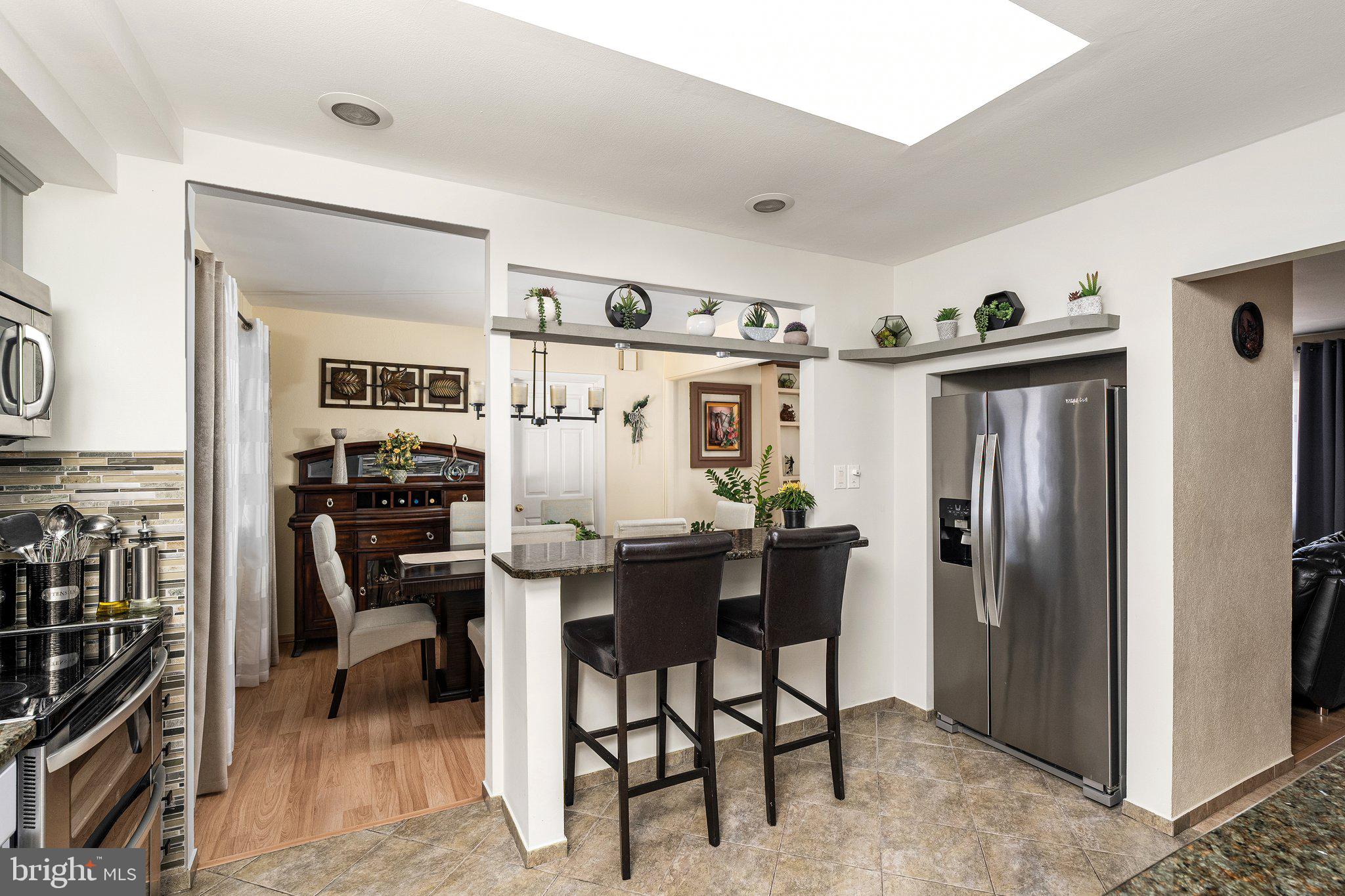 856 ESTATES BOULEVARD