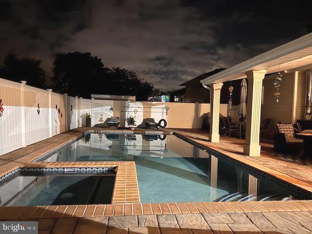 856 ESTATES BOULEVARD
