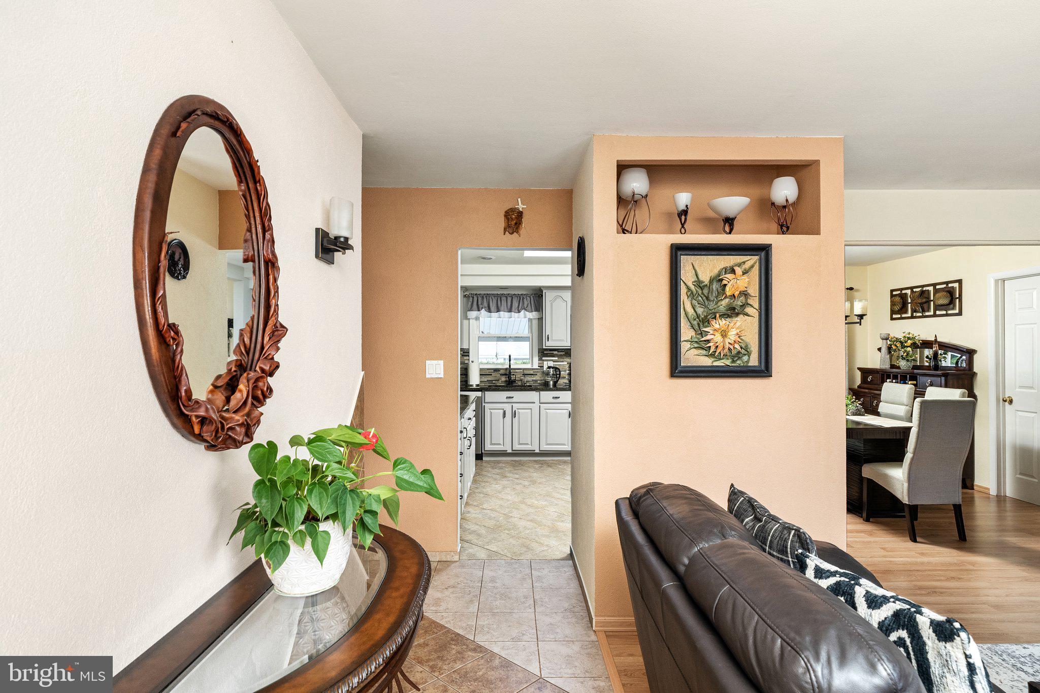 856 ESTATES BOULEVARD