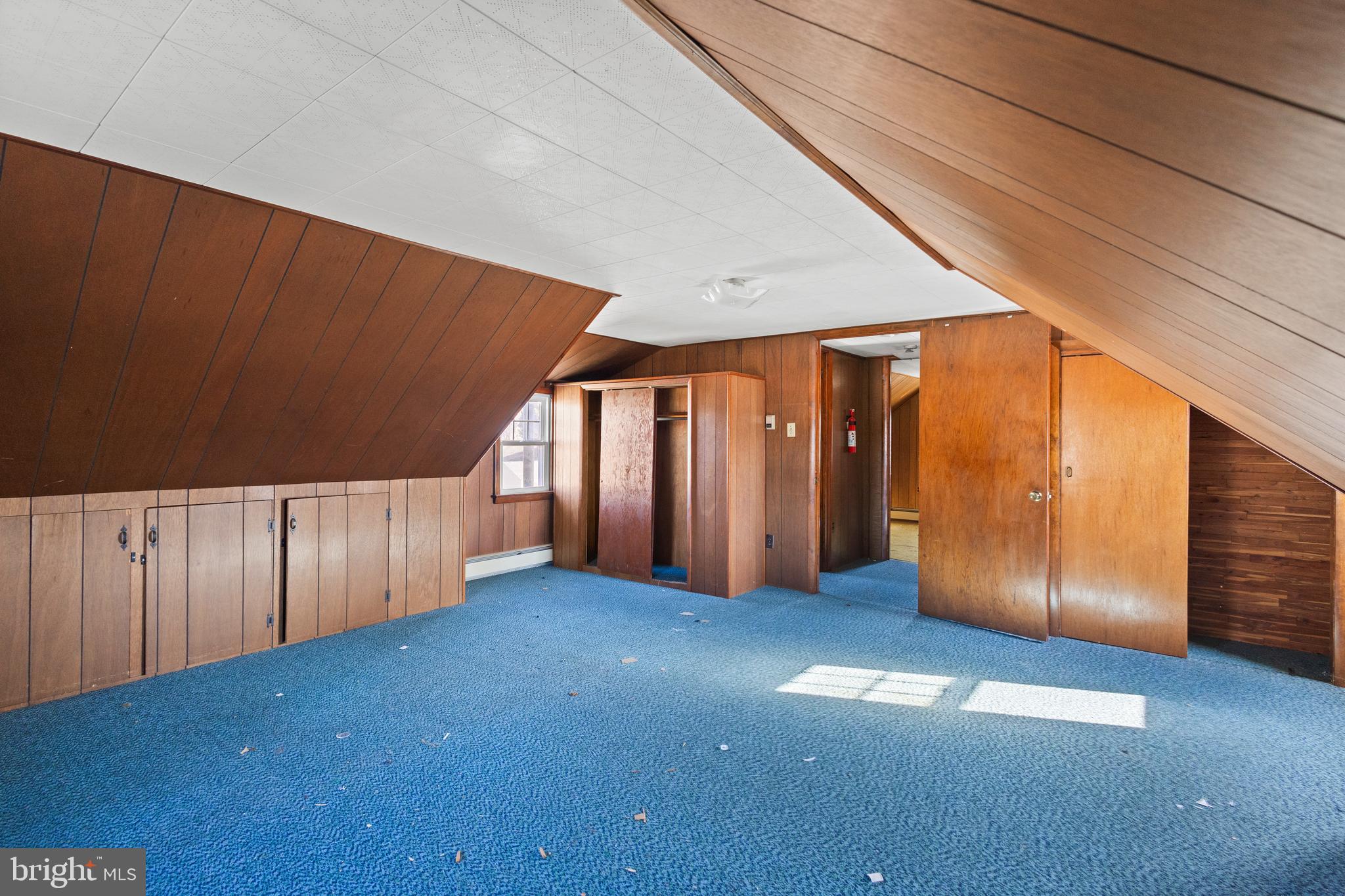 374 SANDALWOOD AVENUE