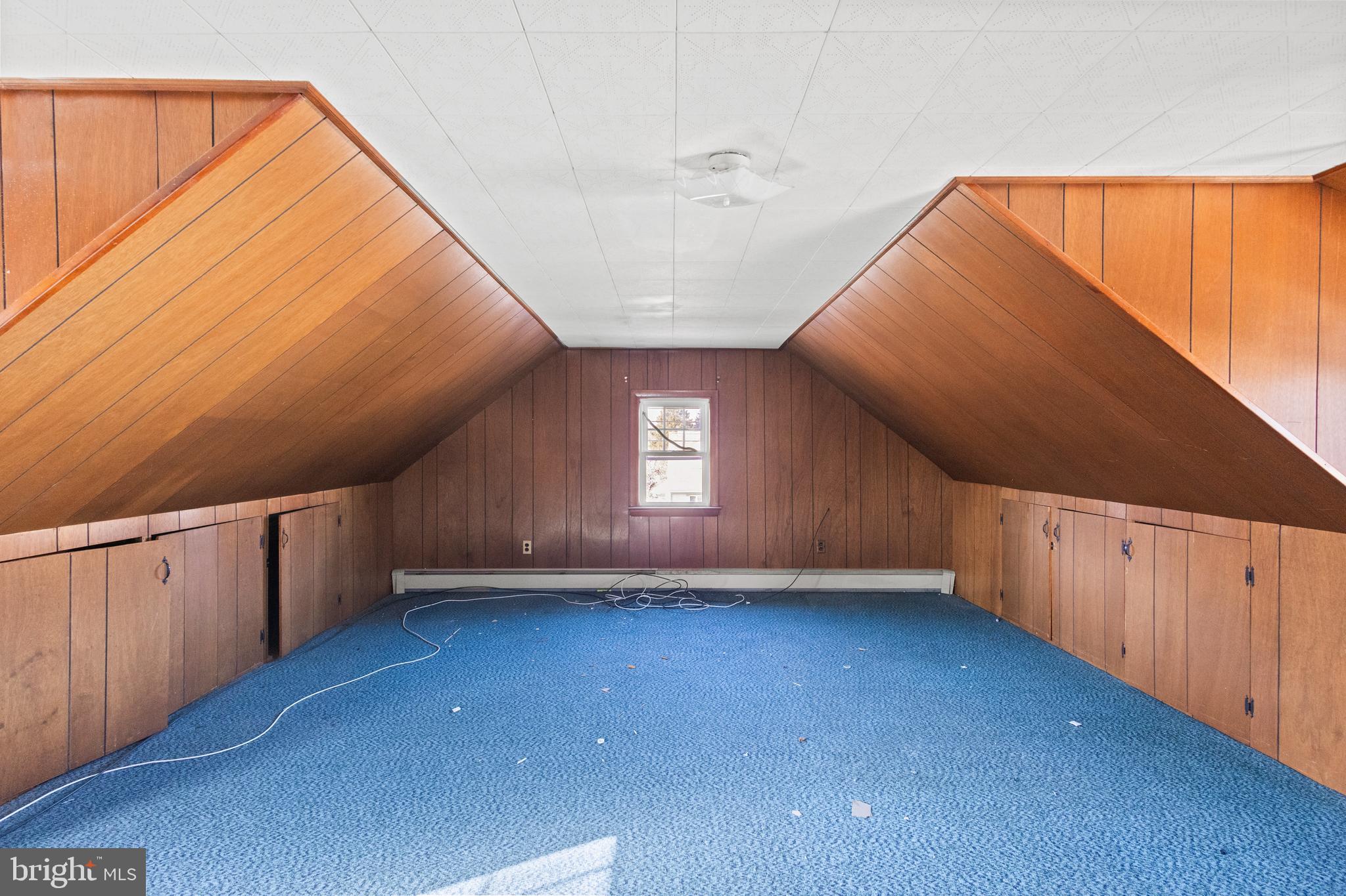 374 SANDALWOOD AVENUE