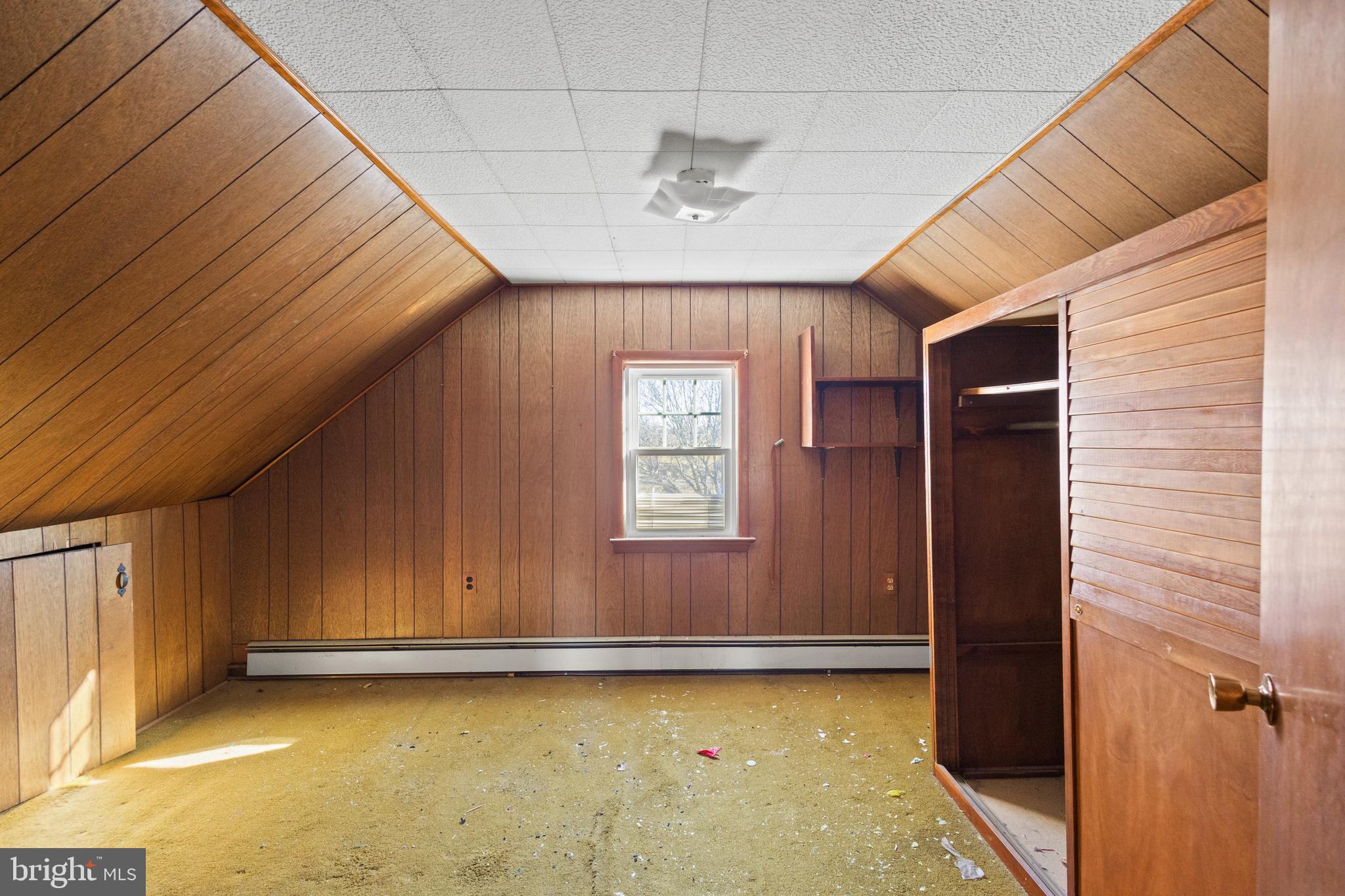 374 SANDALWOOD AVENUE