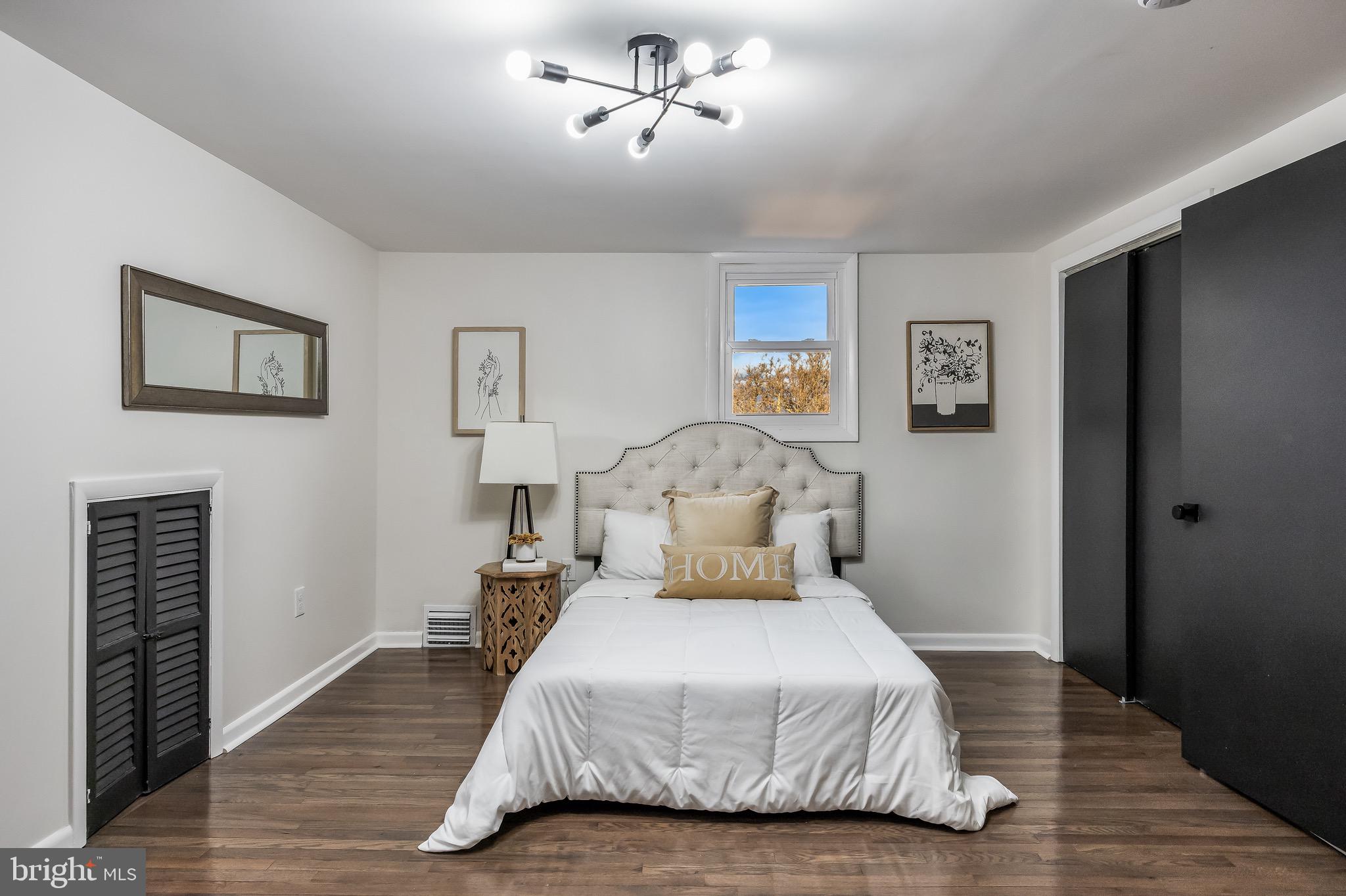 42 HAZELHURST AVENUE