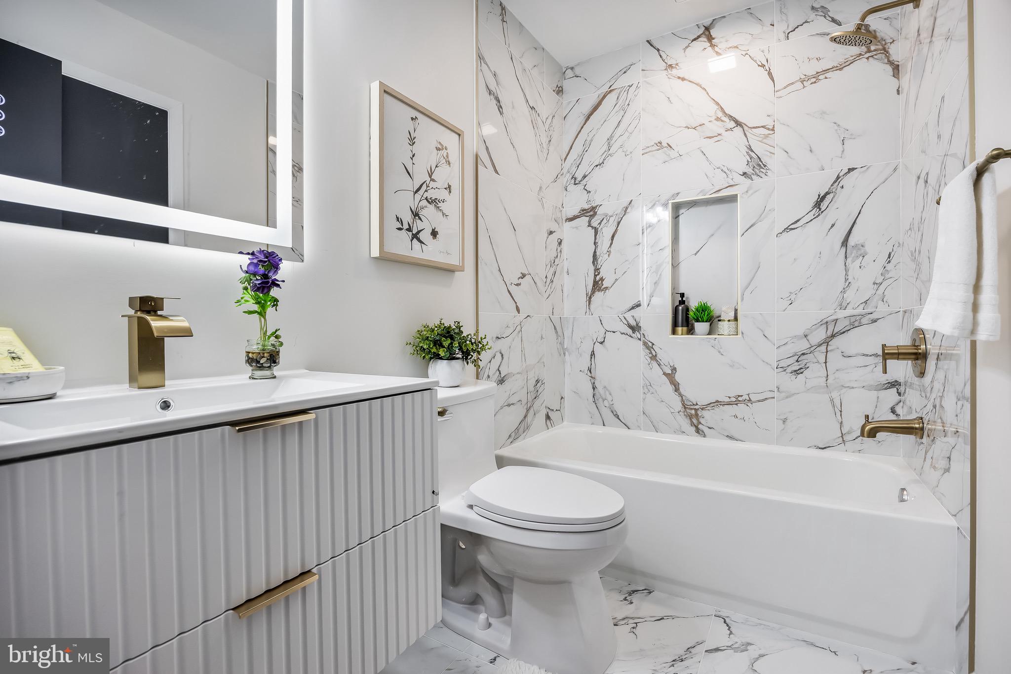 42 HAZELHURST AVENUE