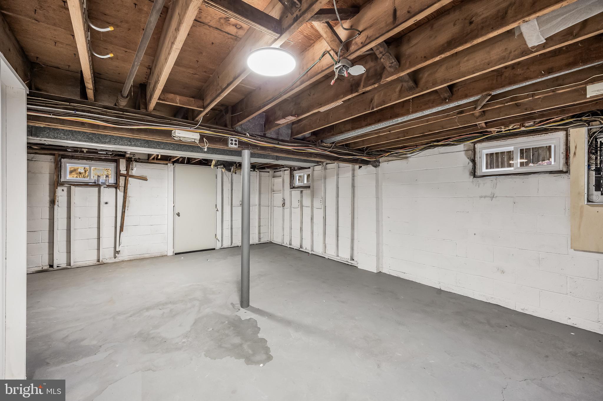 42 HAZELHURST AVENUE